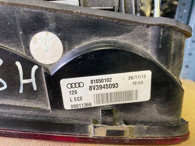 bontott AUDI A3 Bal Belső Hátsó Lámpa