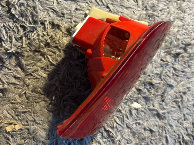 bontott AUDI A3 Bal Belső Hátsó Lámpa