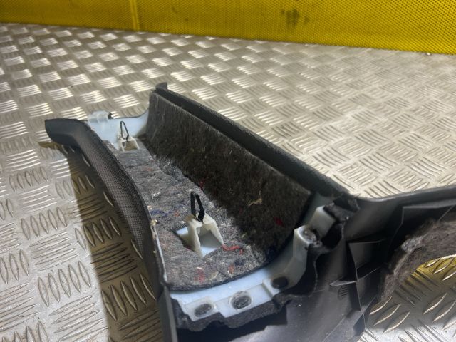 bontott AUDI A3 Bal C Oszlop Burkolat