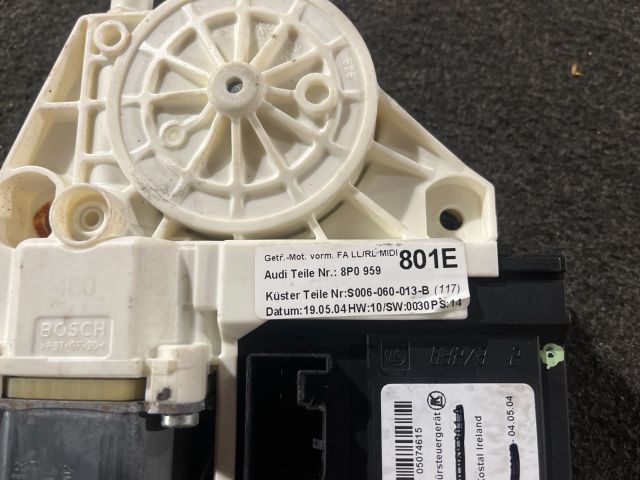 bontott AUDI A3 Bal első Ablakemelő Motor