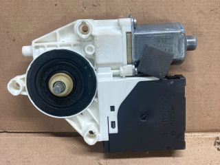 bontott AUDI A3 Bal első Ablakemelő Motor