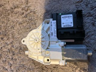 bontott AUDI A3 Bal első Ablakemelő Motor