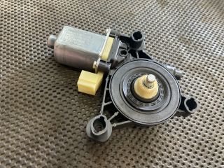 bontott AUDI A3 Bal első Ablakemelő Motor