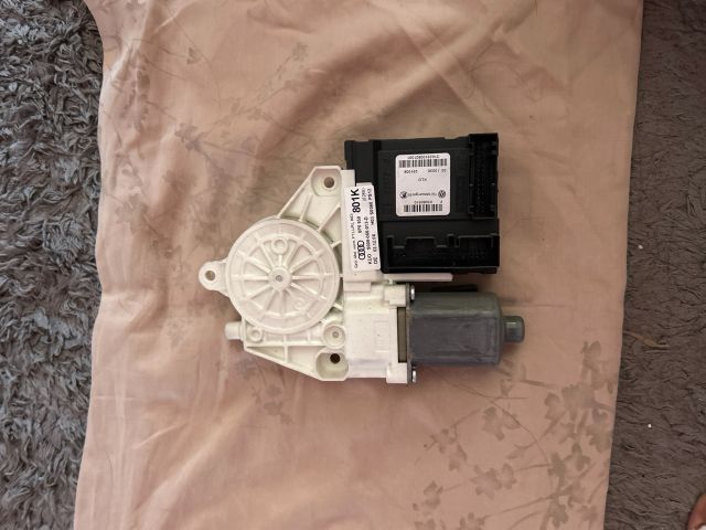 bontott AUDI A3 Bal első Ablakemelő Motor