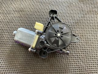 bontott AUDI A3 Bal első Ablakemelő Motor