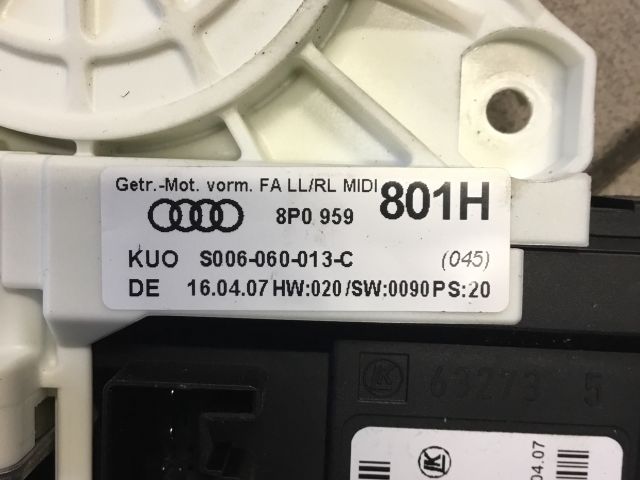 bontott AUDI A3 Bal első Ablakemelő Motor