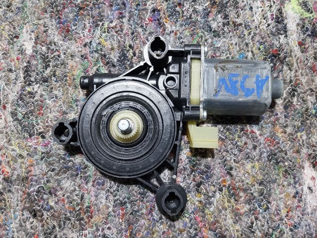 bontott AUDI A3 Bal első Ablakemelő Motor