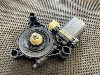 bontott AUDI A3 Bal első Ablakemelő Motor