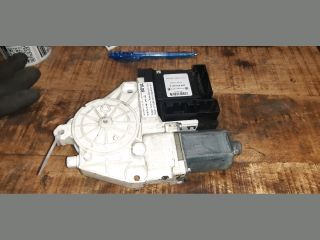 bontott AUDI A3 Bal első Ablakemelő Motor