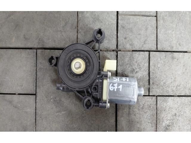 bontott AUDI A3 Bal első Ablakemelő Motor