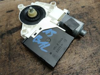 bontott AUDI A3 Bal első Ablakemelő Motor