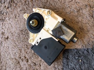 bontott AUDI A3 Bal első Ablakemelő Motor