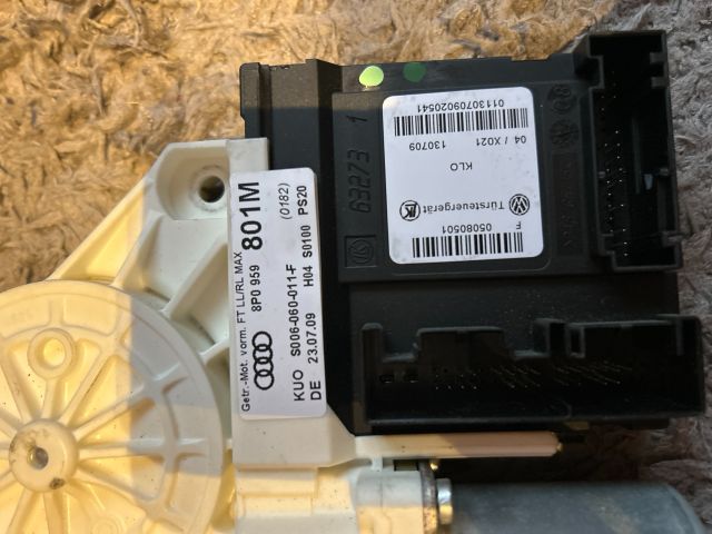 bontott AUDI A3 Bal első Ablakemelő Motor