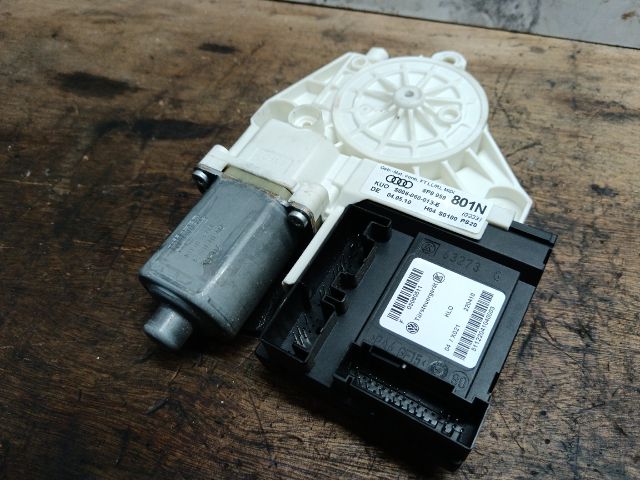 bontott AUDI A3 Bal első Ablakemelő Motor