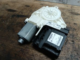 bontott AUDI A3 Bal első Ablakemelő Motor