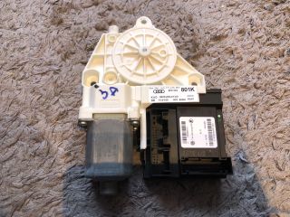 bontott AUDI A3 Bal első Ablakemelő Motor