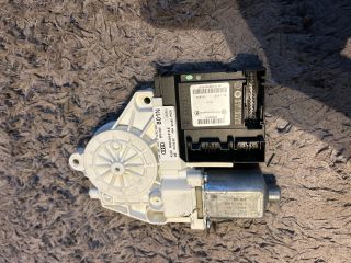 bontott AUDI A3 Bal első Ablakemelő Motor