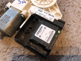 bontott AUDI A3 Bal első Ablakemelő Motor