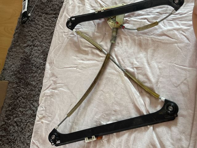 bontott AUDI A3 Bal első Ablakemelő Szerkezet (Elektromos)