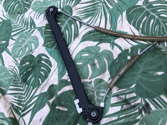 bontott AUDI A3 Bal első Ablakemelő Szerkezet (Elektromos)