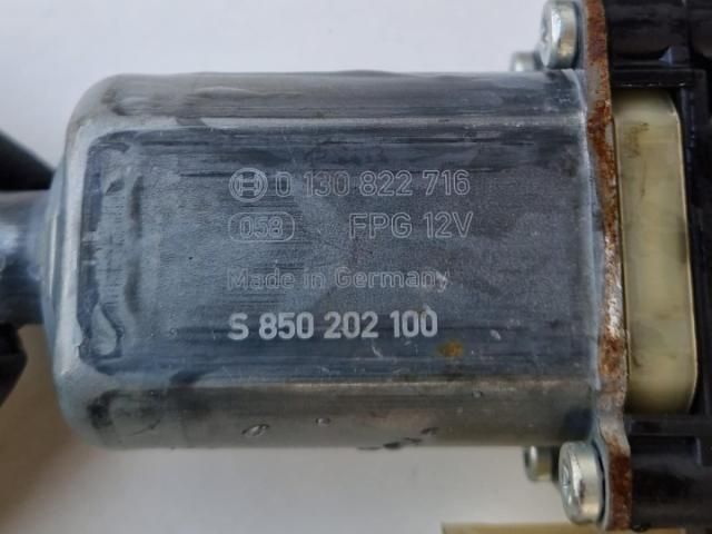 bontott AUDI A3 Bal első Ablakemelő Szerkezet (Elektromos)