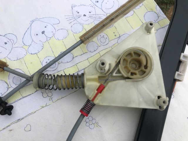 bontott AUDI A3 Bal első Ablakemelő Szerkezet (Elektromos)