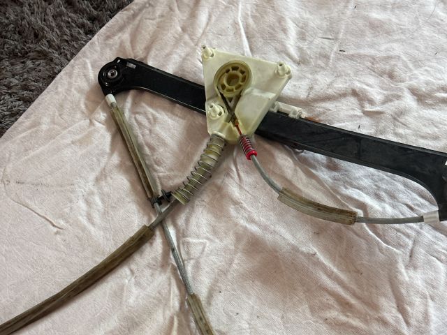 bontott AUDI A3 Bal első Ablakemelő Szerkezet (Elektromos)