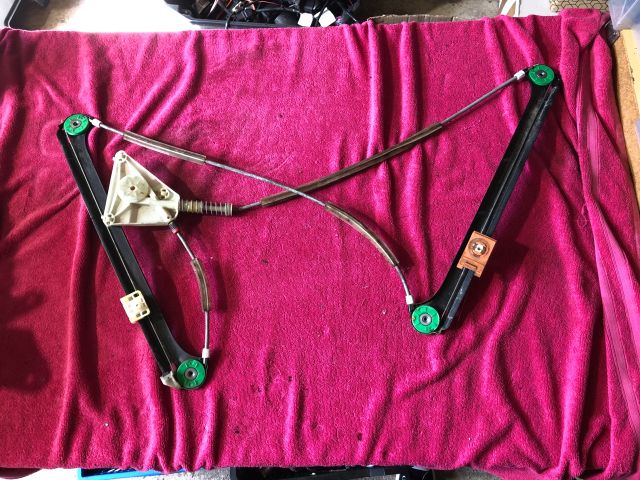 bontott AUDI A3 Bal első Ablakemelő Szerkezet (Elektromos)