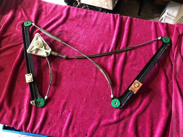 bontott AUDI A3 Bal első Ablakemelő Szerkezet (Elektromos)