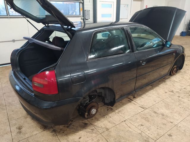 bontott AUDI A3 Bal első Ablaktörlő Kar