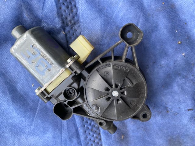 bontott AUDI A3 Bal első Ablaktörlő Motor