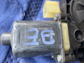 bontott AUDI A3 Bal első Ablaktörlő Motor