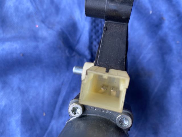 bontott AUDI A3 Bal első Ablaktörlő Motor