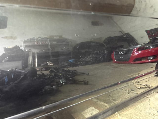 bontott AUDI A3 Bal első Ajtó (Üres lemez)