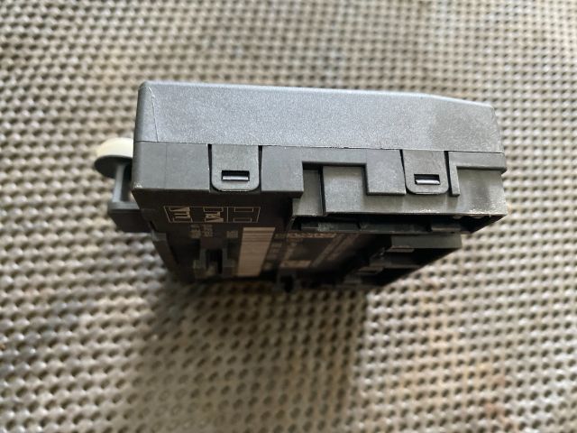 bontott AUDI A3 Bal első Ajtó Vezérlőegység