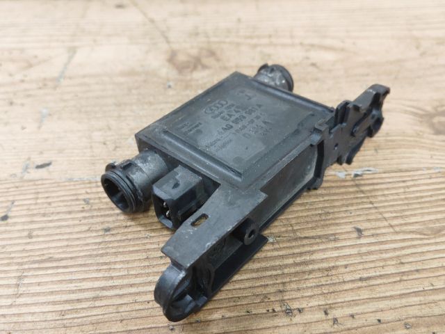 bontott AUDI A3 Bal első Ajtó Vezérlőegység