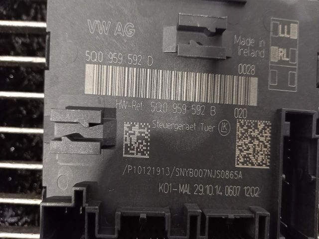 bontott AUDI A3 Bal első Ajtó Vezérlőegység