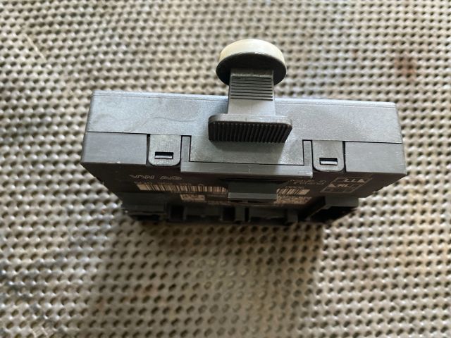 bontott AUDI A3 Bal első Ajtó Vezérlőegység