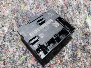 bontott AUDI A3 Bal első Ajtó Vezérlőegység