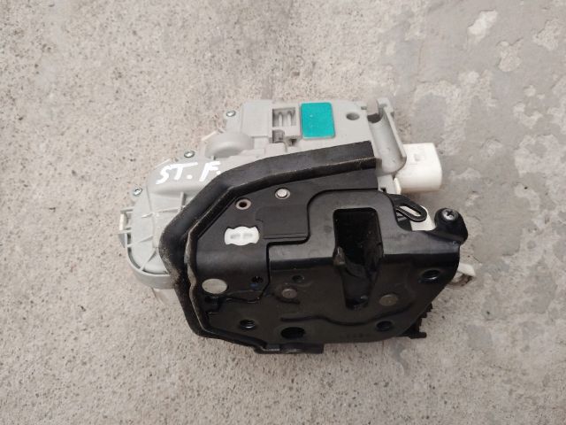 bontott AUDI A3 Bal első Ajtózár