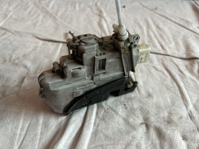 bontott AUDI A3 Bal első Ajtózár