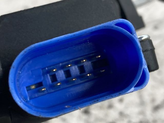 bontott AUDI A3 Bal első Ajtózár