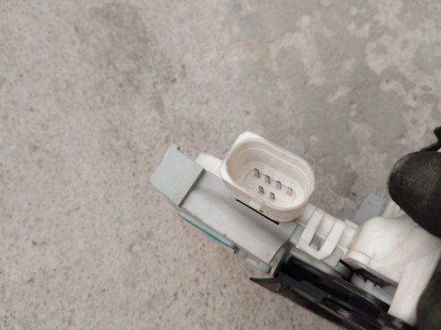 bontott AUDI A3 Bal első Ajtózár