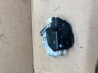 bontott AUDI A3 Bal első Ajtózár