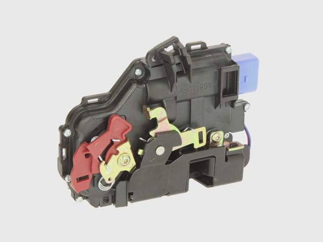 bontott AUDI A3 Bal első Ajtózár