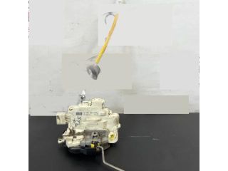 bontott AUDI A3 Bal első Ajtózár