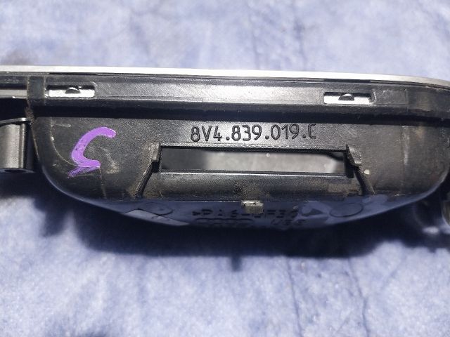 bontott AUDI A3 Bal első Belső Kilincs