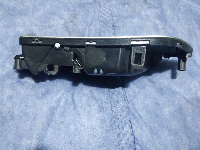 bontott AUDI A3 Bal első Belső Kilincs