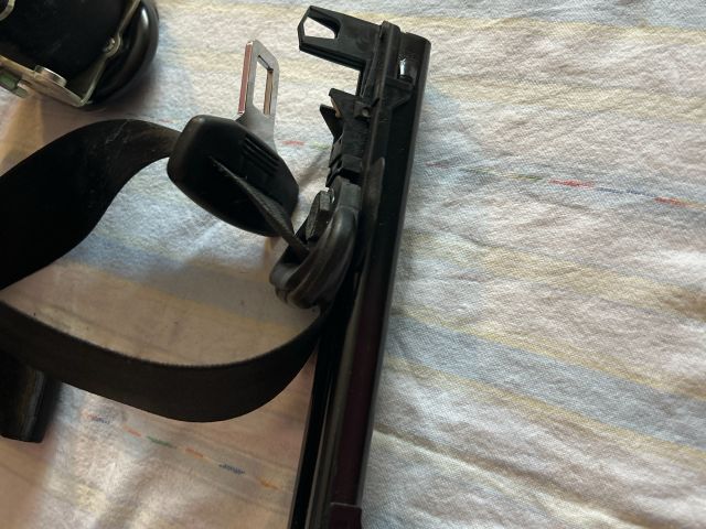 bontott AUDI A3 Bal első Biztonsági Öv