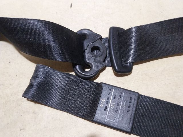 bontott AUDI A3 Bal első Biztonsági Öv